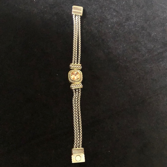 - Bracelet - Picture 2 of 8